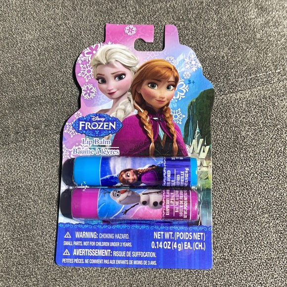 🥰🥰Disney Lip Balm and Glosses Set🥰🥰 - Picture 4 of 6